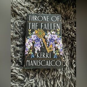 Throne of the Fallen by Kerri Maniscalco - Hardcover Book